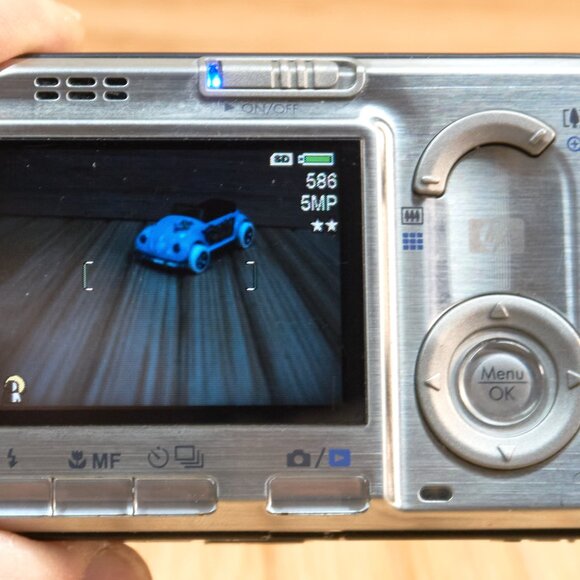 Vintage HP Photosmart R817 5.1MP Digital Camera, 5x Optical Zoom, Pentax Lens - Picture 5 of 7